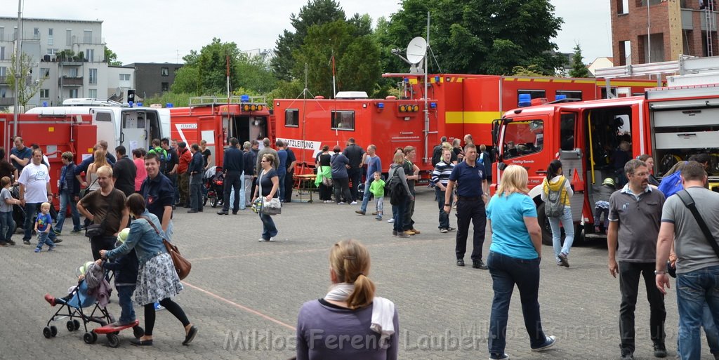 Tag der Offenen Tuer BF Koeln Weidenpesch Scheibenstr P692.JPG